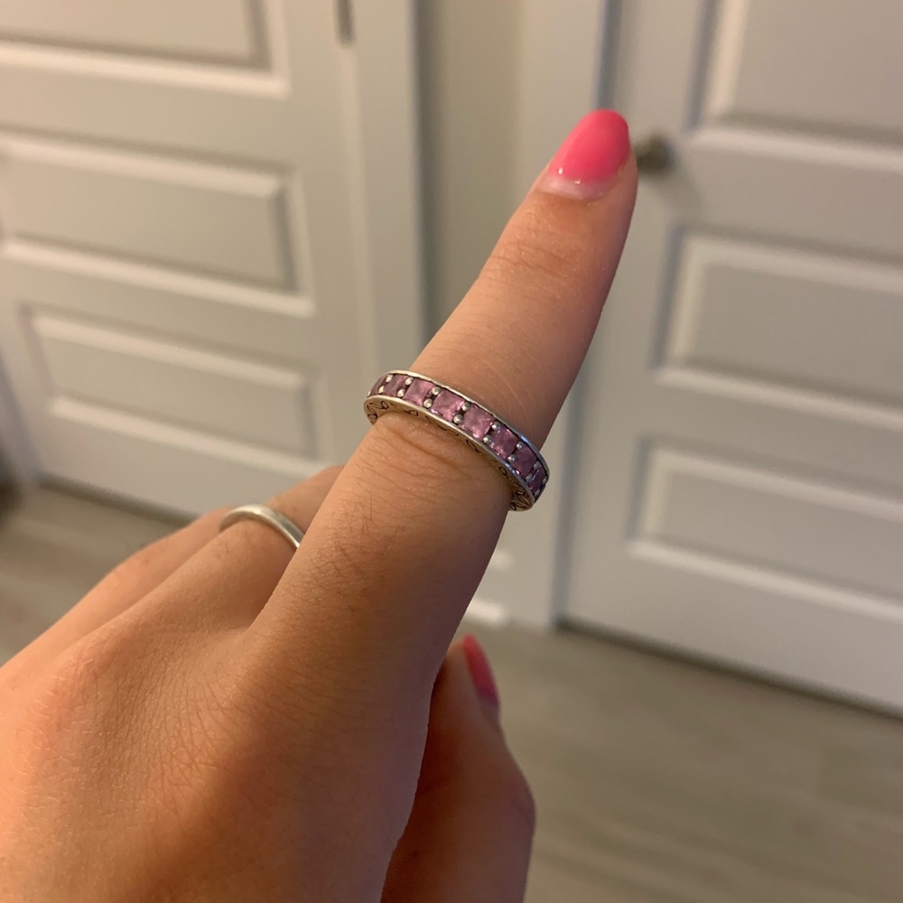 Pandora ring